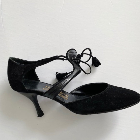 Salvatore Ferragamo heels in genuine leather suede - Picture 6 of 6